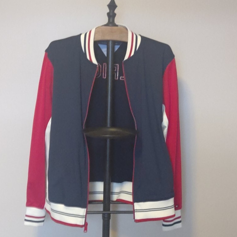 New without tags Tommy Hilfiger jacket size medium